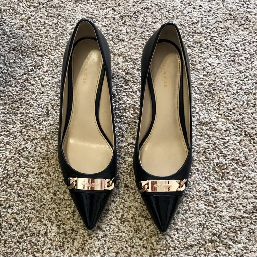 COACH Bowery Pumps in Black